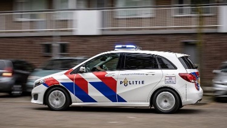 's-Hertogenbosch - Collega lost schot na dreigende situatie
